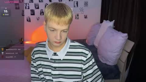 Snapshot of olivertasty chatting on October 23, 1:47 pm oliver online show from October 23, 1:47 pm
