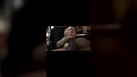 olivertwist1273 online show from March 20, 2:43 pm