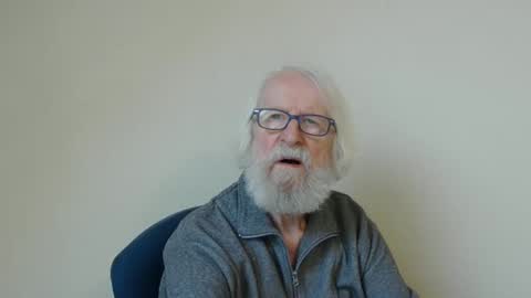 Snapshot of onanister chatting on February 8, 7:48 am Somewhere over the rainbow online show from February 8, 7:48 am