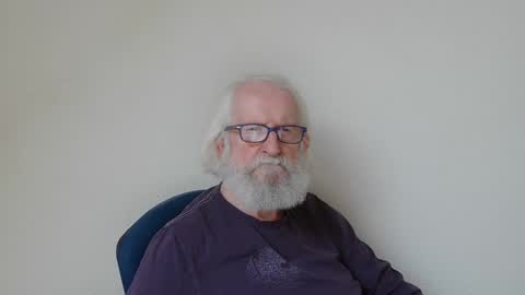 Snapshot of onanister chatting on March 1, 3:38 pm Somewhere over the rainbow online show from March 1, 3:38 pm