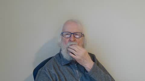 Snapshot of onanister chatting on January 21, 7:49 am Somewhere over the rainbow online show from January 21, 7:49 am