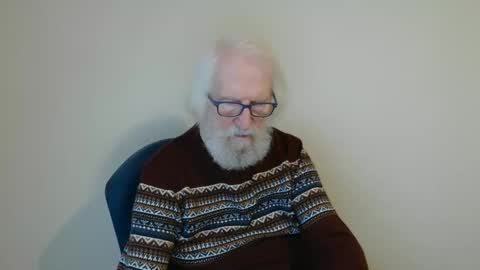 Snapshot of onanister chatting on January 28, 7:53 am Somewhere over the rainbow online show from January 28, 7:53 am