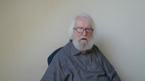 Snapshot of onanister chatting on February 28, 8:20 am Somewhere over the rainbow online show from February 28, 8:20 am