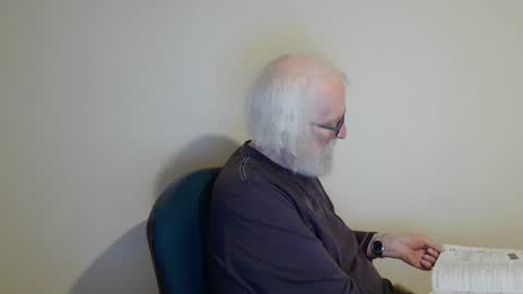 Snapshot of onanister chatting on January 15, 8:26 pm Somewhere over the rainbow online show from January 15, 8:26 pm