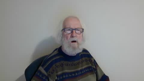 Snapshot of onanister chatting on January 8, 9:12 pm Somewhere over the rainbow online show from January 8, 9:12 pm