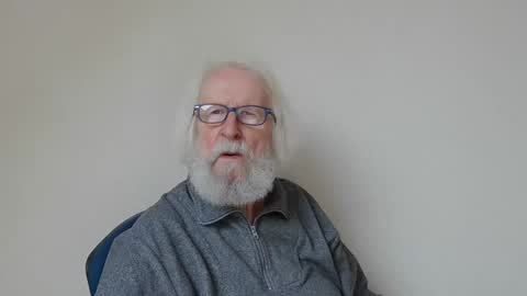 Snapshot of onanister chatting on February 21, 8:39 am Somewhere over the rainbow online show from February 21, 8:39 am