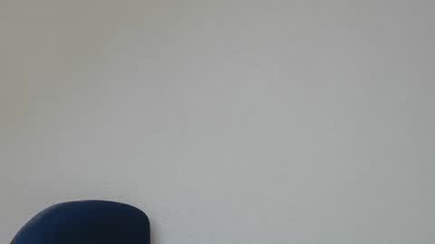 Snapshot of onanister chatting on October 6, 7:13 am Somewhere over the rainbow online show from October 6, 7:13 am