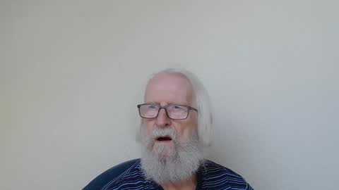 Snapshot of onanister chatting on October 7, 7:23 am Somewhere over the rainbow online show from October 7, 7:23 am