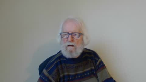 Snapshot of onanister chatting on January 7, 8:05 am Somewhere over the rainbow online show from January 7, 8:05 am