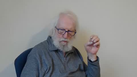 Snapshot of onanister chatting on February 23, 8:00 am Somewhere over the rainbow online show from February 23, 8:00 am