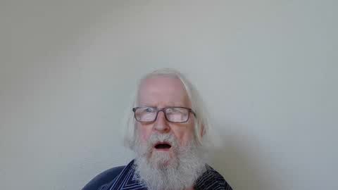 Snapshot of onanister chatting on October 1, 1:48 pm Somewhere over the rainbow online show from October 1, 1:48 pm