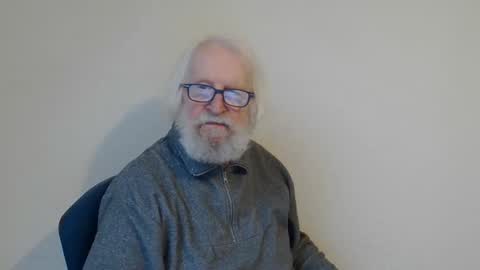 Snapshot of onanister chatting on January 20, 7:47 am Somewhere over the rainbow online show from January 20, 7:47 am