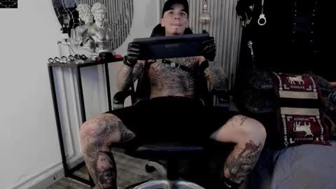 Snapshot of onceagain97_ chatting on October 11, 10:36 pm     ... online show from October 11, 10:36 pm