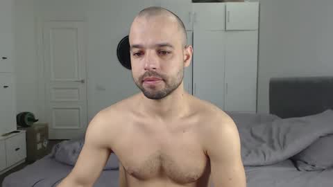 onebestlover online show from December 26, 8:50 am