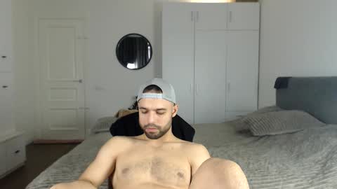 onebestlover online show from October 20, 11:14 am