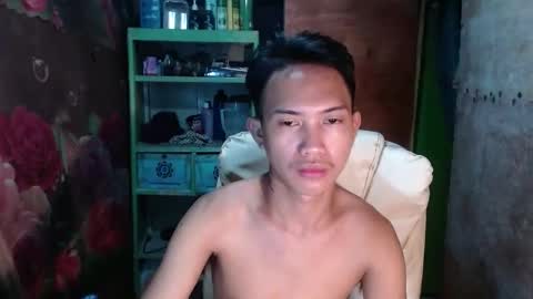 Snapshot of onebigloadxxx chatting on January 3, 5:10 pm Wyn Will serve you and be your slave online show from January 3, 5:10 pm