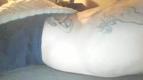 Oneofmany online show from February 22, 11:39 pm