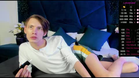 Erick  online show from February 5, 7:53 pm