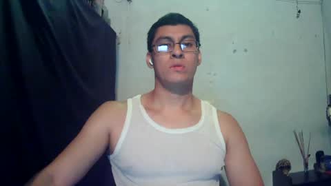 oomaurooo online show from June 18, 4:36 am