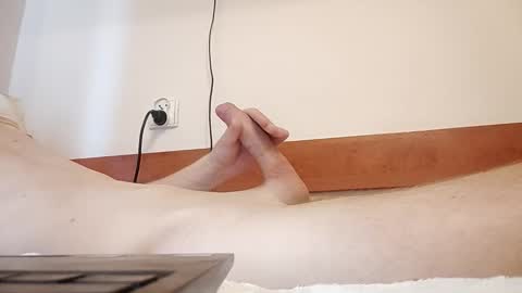 Snapshot of open_minded94 chatting on October 22, 2:32 pm open_minded94 online show from October 22, 2:32 pm