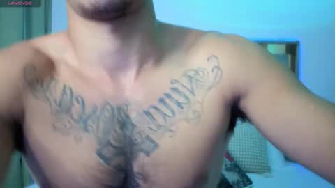 Snapshot of orionblaze69_ chatting on October 17, 11:42 pm Orionblaze 69  online show from October 17, 11:42 pm