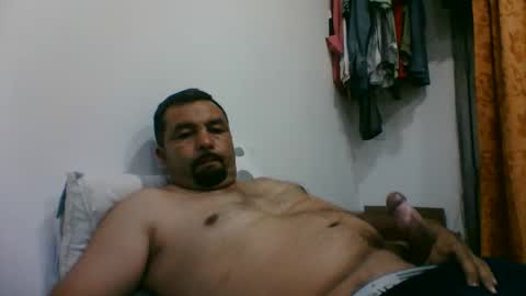 oscarjhe3512 online show from January 9, 1:33 am