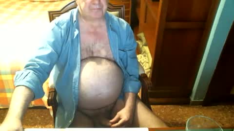 Oscar online show from April 8, 3:21 pm