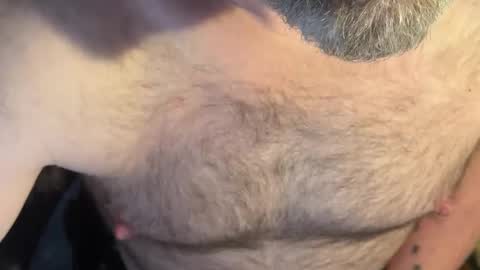 oso777_ online show from December 3, 9:21 pm