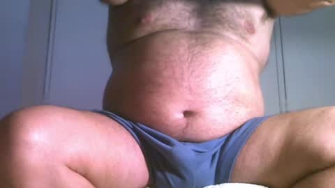 Snapshot of osolicencioso chatting on February 12, 9:01 pm Oso Licencioso online show from February 12, 9:01 pm