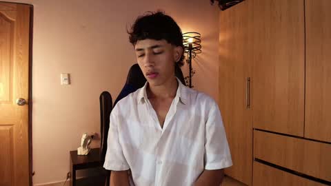 ostin 18hot online show from January 10, 2:04 am