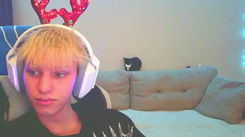 Ostin online show from December 13, 1:12 pm