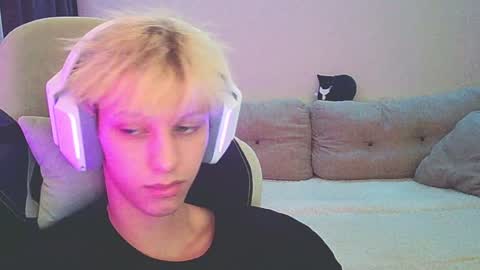 Ostin online show from December 24, 3:05 pm