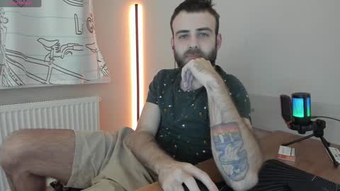 Otis online show from December 23, 11:28 pm