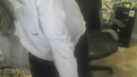 ouinnybis195625 online show from January 26, 8:57 am