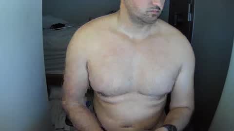 Snapshot of outside1991 chatting on March 2, 8:03 pm outside1991 online show from March 2, 8:03 pm