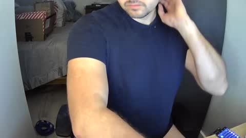 Snapshot of outside1991 chatting on December 22, 6:59 pm outside1991 online show from December 22, 6:59 pm