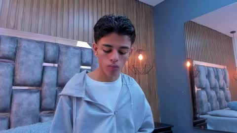 Owen Johnson online show from December 17, 11:50 am