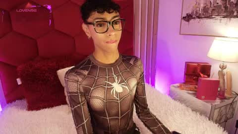 Owen online show from April 9, 3:15 am