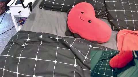 owen_nathan online show from January 18, 10:39 am