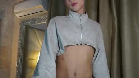 owen_stone1 online show from December 14, 12:39 am