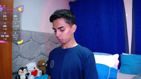 Snapshot of owenblue__ chatting on September 21, 12:22 am Owen  Independent model  online show from September 21, 12:22 am