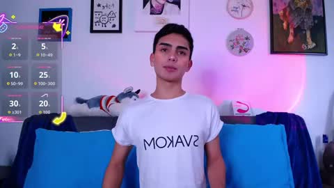 Snapshot of owenblue__ chatting on September 27, 9:45 pm Owen  Independent model  online show from September 27, 9:45 pm