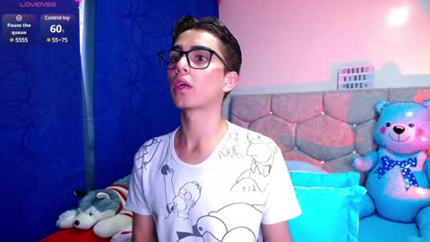Snapshot of owenblue__ chatting on February 7, 2:47 pm Owen  Independent model  online show from February 7, 2:47 pm