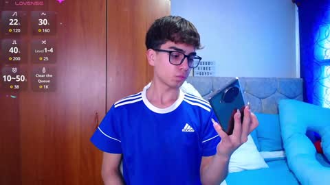 Snapshot of owenblue__ chatting on January 14, 5:45 pm Owen  Independent model  online show from January 14, 5:45 pm