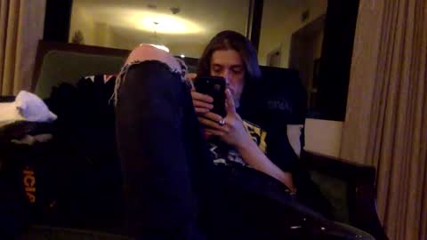 Snapshot of oystersbaby562 chatting on October 19, 5:34 am Frankie Oysters online show from October 19, 5:34 am