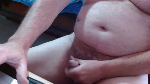 Snapshot of ozzieozzieoi chatting on September 25, 2:54 am HairyolOz online show from September 25, 2:54 am