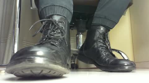 Pablo Meness online show from January 18, 11:00 pm