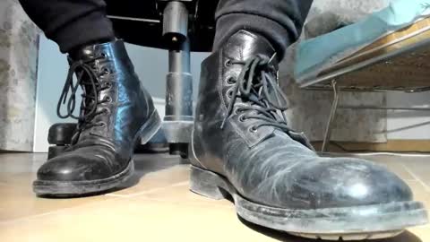 Pablo Meness online show from November 9, 2:43 pm