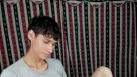 Snapshot of paimon_goetia chatting on October 31, 12:23 am Alexander Grigori online show from October 31, 12:23 am