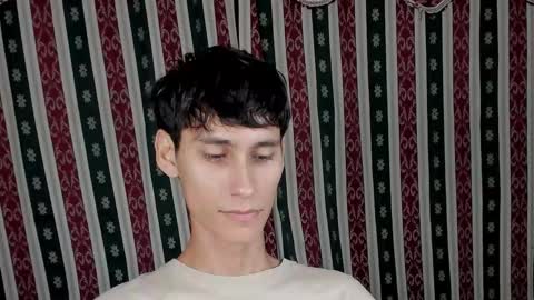 Snapshot of paimon_goetia chatting on October 23, 12:03 am Alexander Grigori online show from October 23, 12:03 am